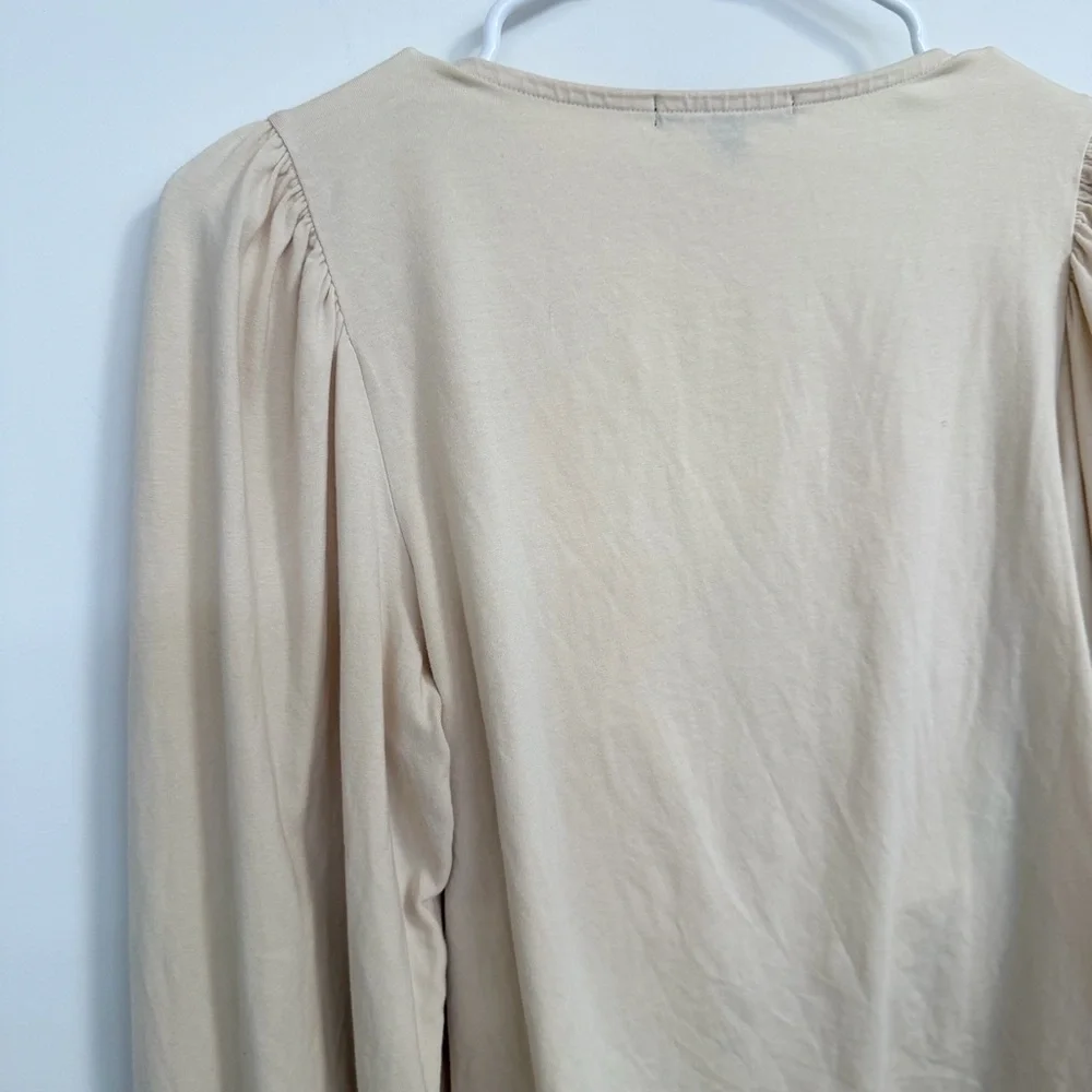 Banana Republic chic cream